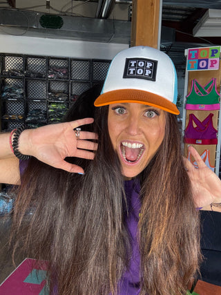 Casquette Trucker – Aqua & Orange🖤🩵🤍🧡